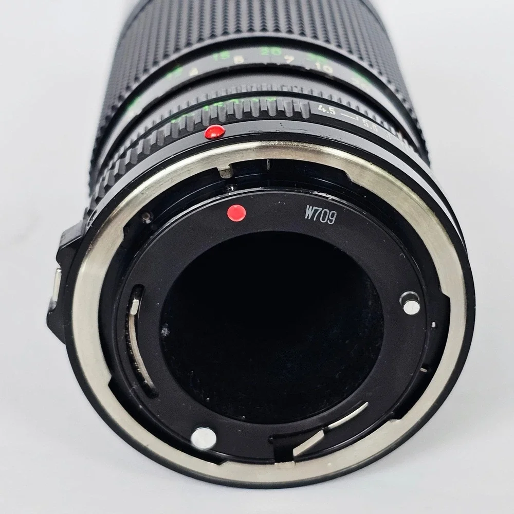 80s Vintage Canon AE-1 Program 35mm‎ SLR Film Camera Kit w/ Lenses Flash and Bag